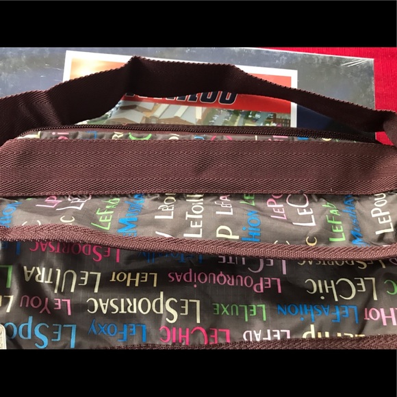 NWOT Brown LeSportsac Patterned Deluxe Everyday purse/bag. - Picture 3 of 5